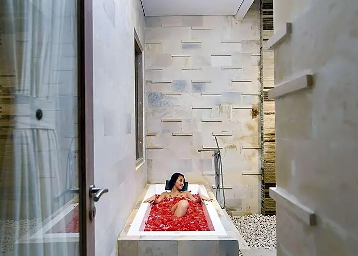 Bali Taman Sari & Restaurant 3* Airsatang