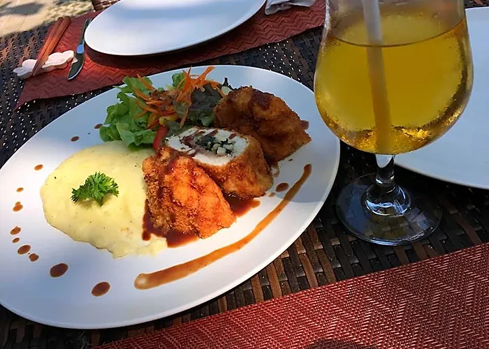 Bali Taman Sari & Restaurant Hotel 3*